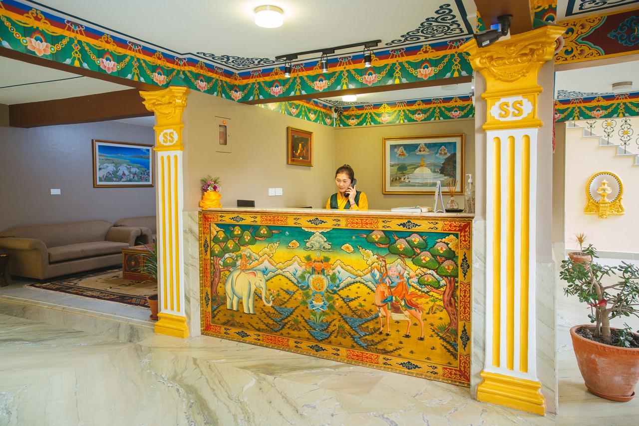 Hotel Lotus Gems Катманду Екстериор снимка